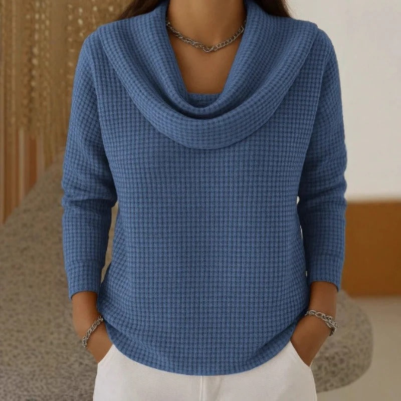 Amber – Warmer Pullover mit elegantem Wasserfallausschnitt