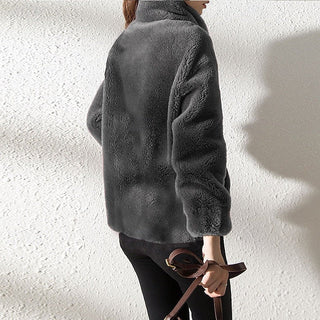 Mira | Kurze Plüschjacke